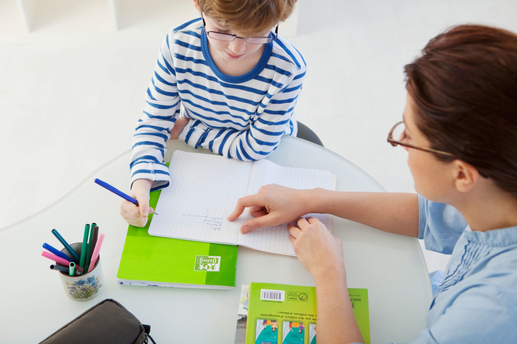 CHILD IN SPEECH THERAPY